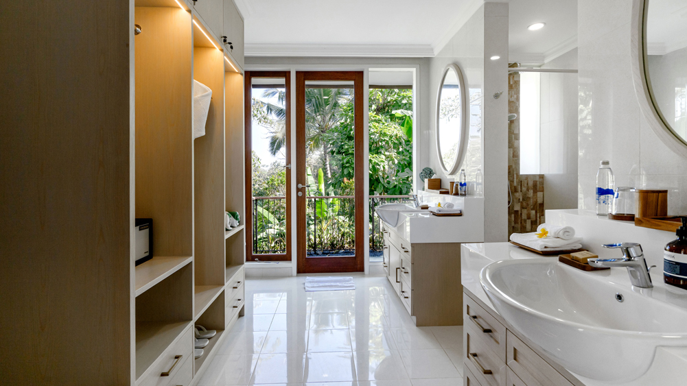 Pala Ubud - Villa Seraya B -  Lovely double vanity bathroom